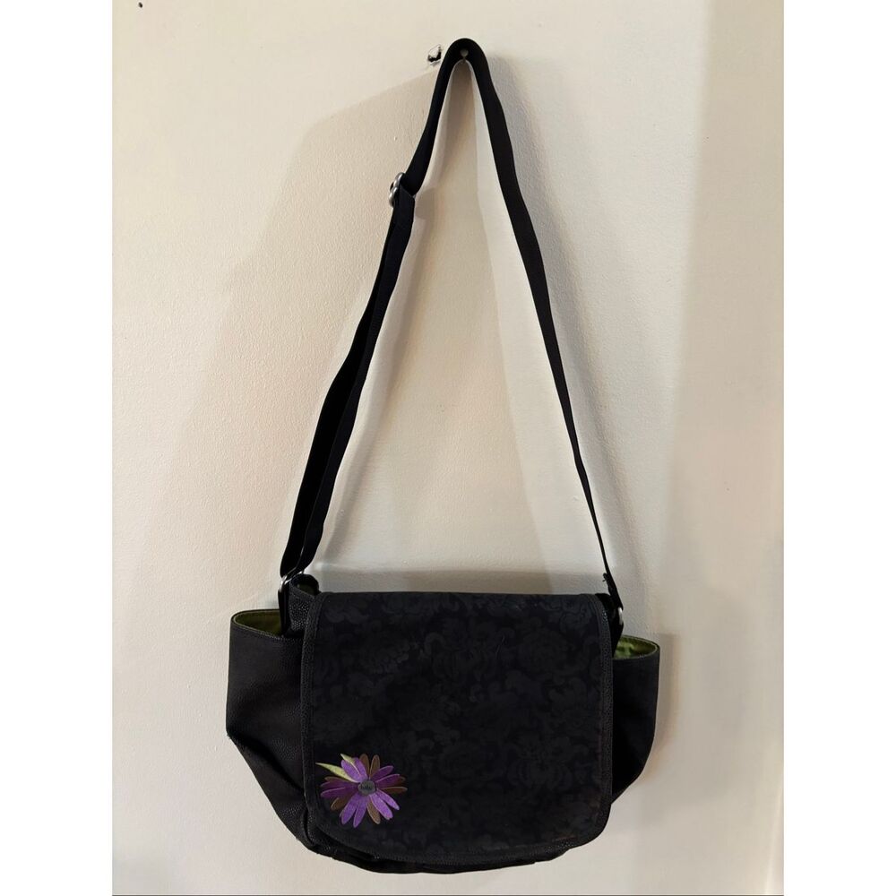 Haiku Messenger Bag